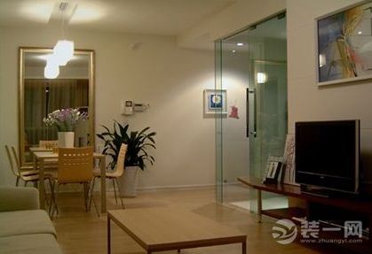 聪明夫妇4.5万装修110平小三室 打造现代风格美家