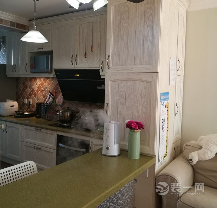 现代简约风格装修效果图